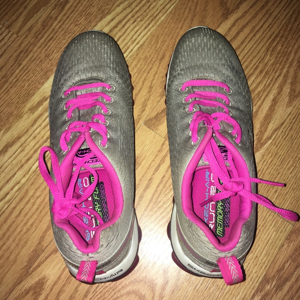 Women’s running shoes